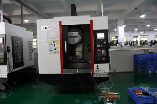 Kundenspezifischer OEM-Kühlkörper aus Aluminium-Kupfer-Stanzblech, Elektronikplatten-Kühlkörper