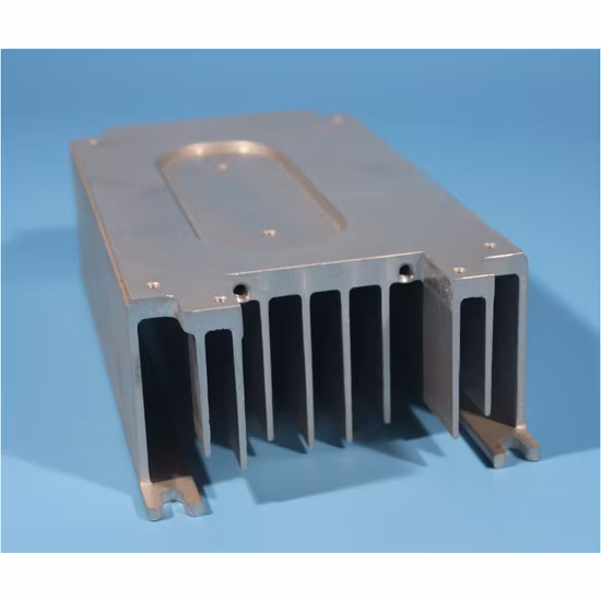 Kundenspezifischer Kühlkörper aus Druckguss mit Kühlkörper aus extrudiertem Aluminiumprofil